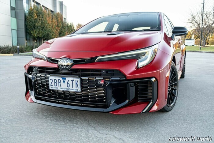 Автоматическая версия GR Corolla — это то, что получается, когда раллийная машина прикидывается спокойной: обзор | Carscoops
